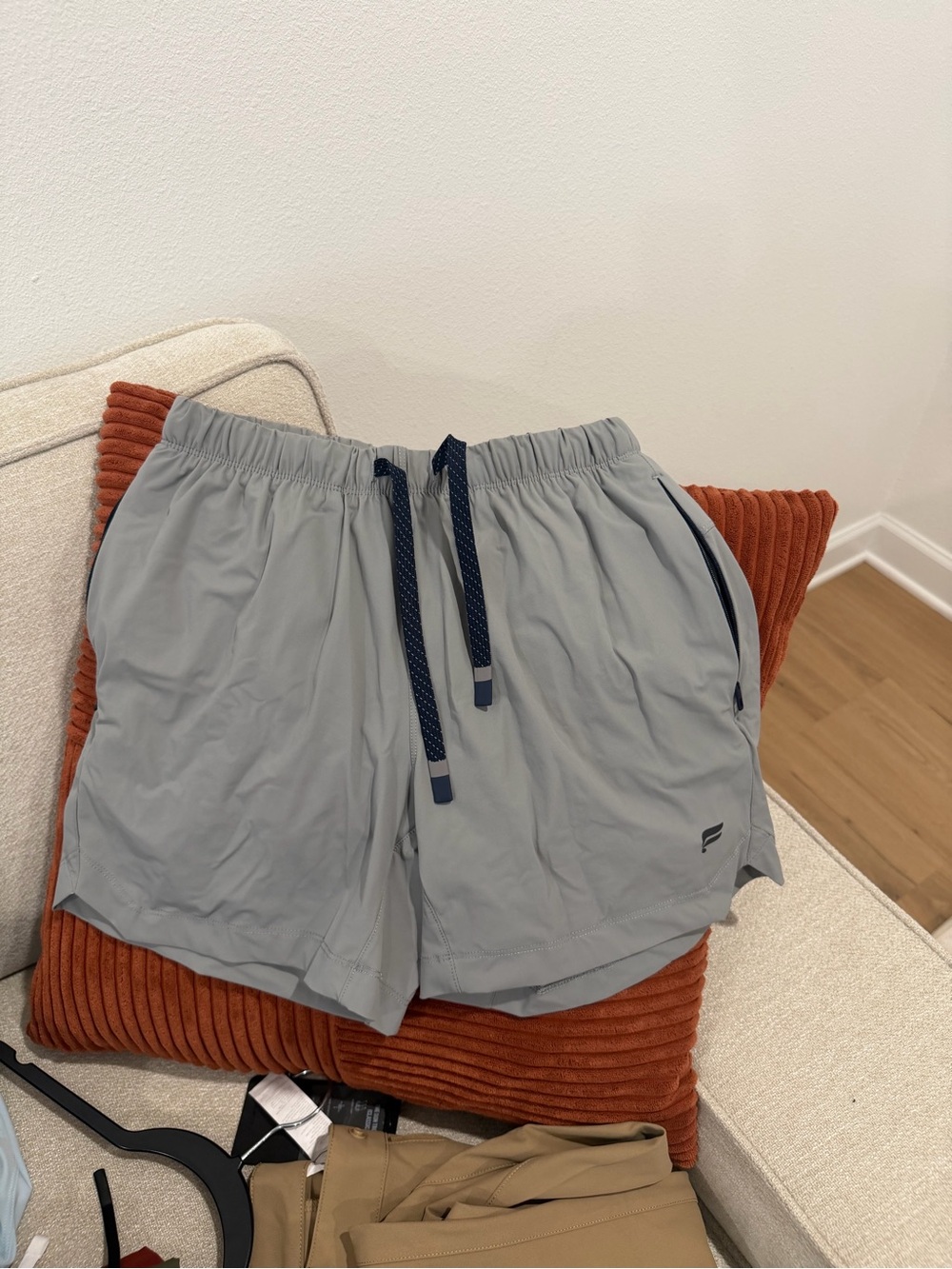 Fabletics Men's Gray Athletic Shorts